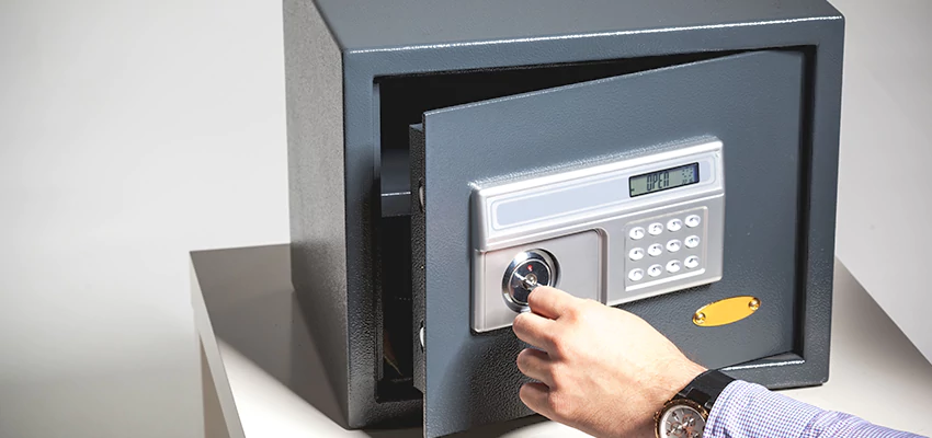 Jewelry Safe Unlocking Service in Vineyard, California