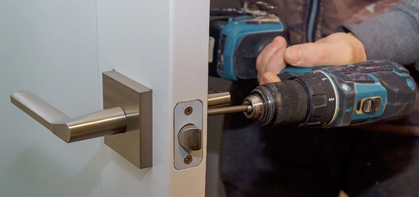 Broken Door Handle Lock Repair in Vineyard, California
