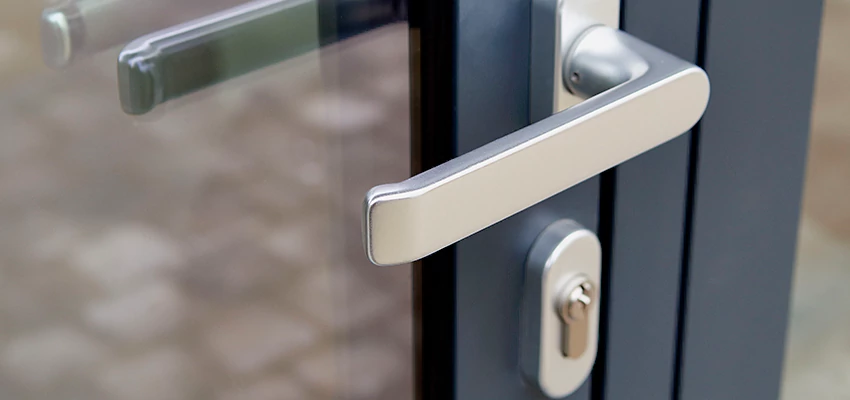 Broken Door Lock Cylinder Repair in Vineyard, California