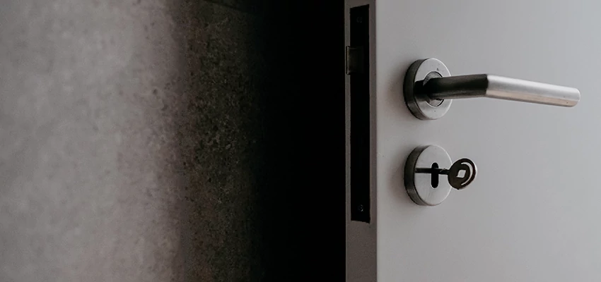 Front Door Handle Repair And Installation in Vineyard, CA